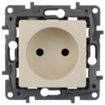 Розетка Legrand Etika встраиваемая слоновая кость (672320)