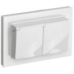 Розетка IEK Brite РСбш12-3-44-БрБ встраиваемая белая с крышкой (BR-R26-16-44-K01-F)