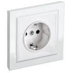 Розетка IEK Brite РС14-1-0-БрБ встраиваемая белая со шторками (BR-R14-16-K01)