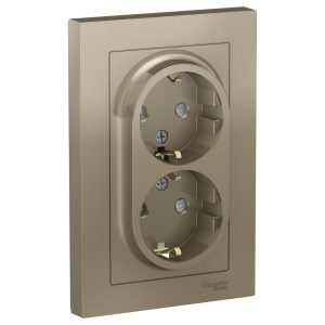 Розетка Systeme Electric AtlasDesign встраиваемая шампань со шторками (ATN000526)